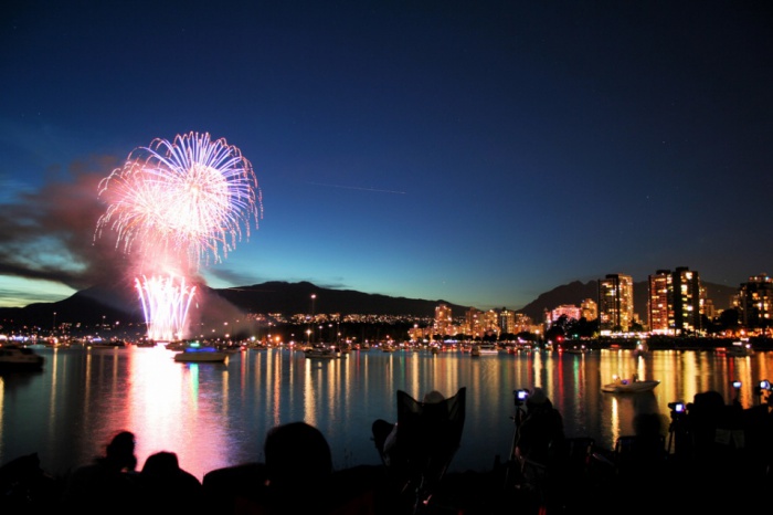 Vancouver Fireworks by Jon Rawlinson