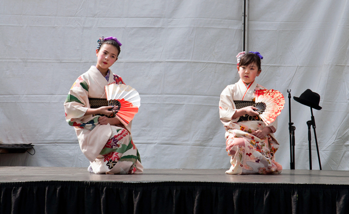 Girls performing at Japanese fair Sakura Days