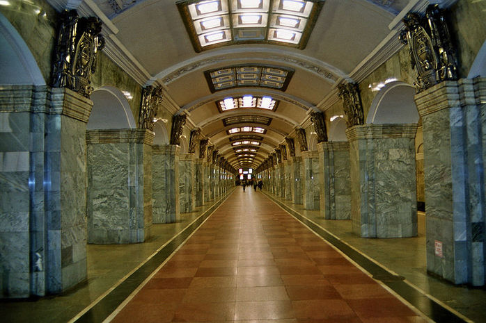 Kirovsky Zavod Station by Wikipedia