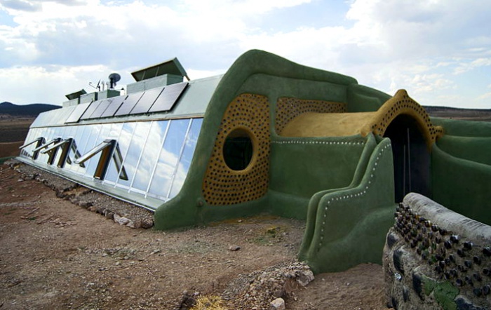 South and west view of Earthship passive solar home by Wikimedia Commons
